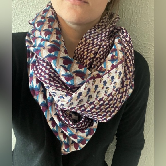 Bohemian Style Infinity Scarf - Picture 3 of 4